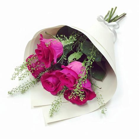 Букет цветов из: Розы в Хатажукае