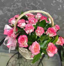 Цветочная композиция из Розы в корзине в Хатажукае