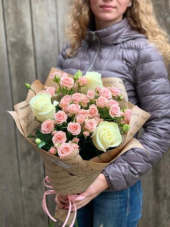 Букет цветов из: Розы в Хатажукае