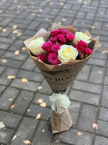 Букет цветов из: Розы в Хатажукае