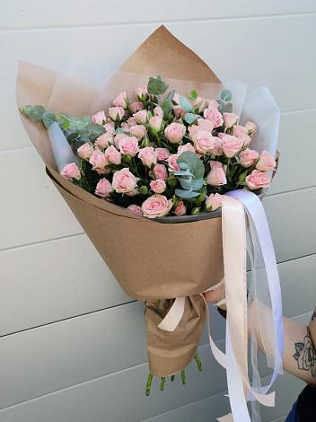 Букет цветов из: Розы в Хатажукае